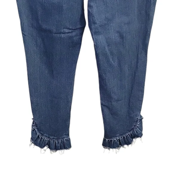 Lane Bryant Mid Rise Super Stretch Skinny Jeans w Petaled Distressed Hem Size 16 - Picture 9 of 10